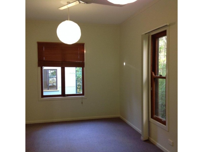 22 Dobell Street, Indooroopilly QLD 4068