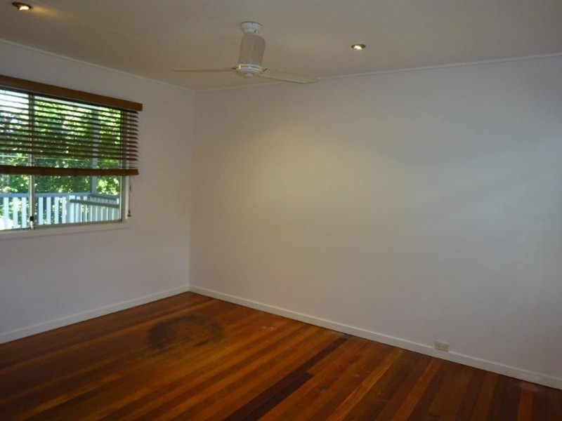 12 Burns Street, Indooroopilly QLD 4068