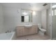 2/172 Maquarie Street., St Lucia QLD 4067