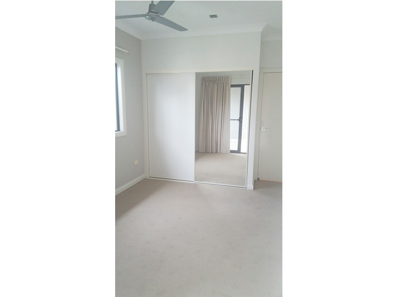 8/146. Clarence Road, Indooroopilly QLD 4068