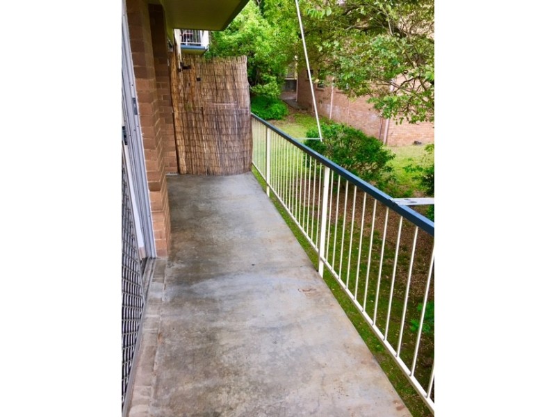 4/12, Foxton Street, Indooroopilly QLD 4068