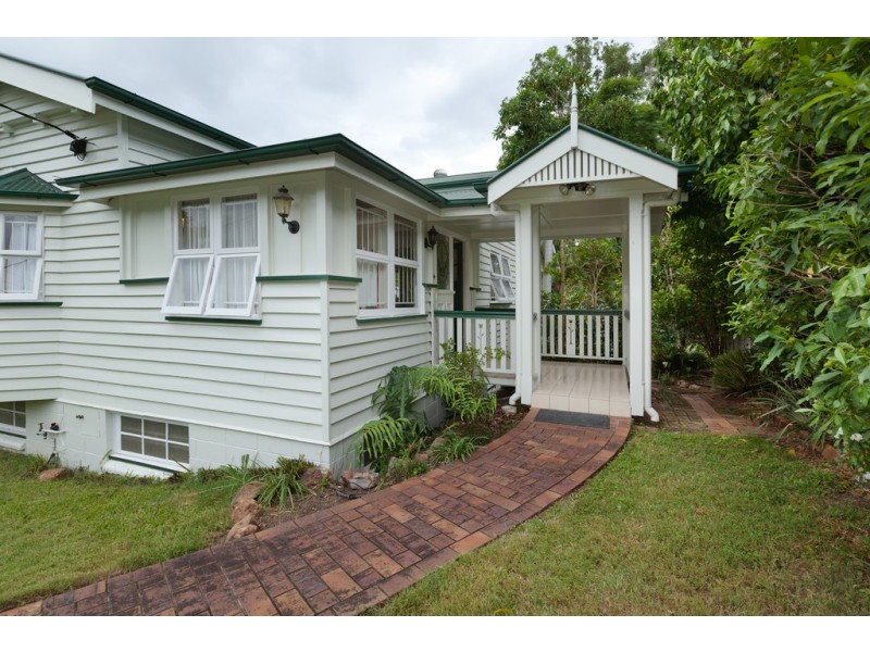 28 Dennis Street, Indooroopilly QLD 4068