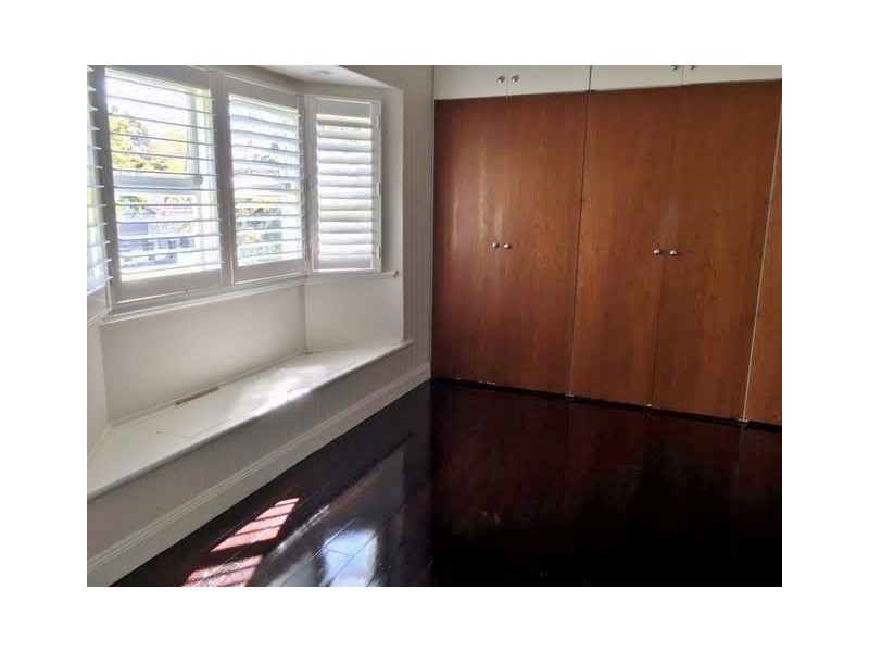 28 Dennis Street, Indooroopilly QLD 4068