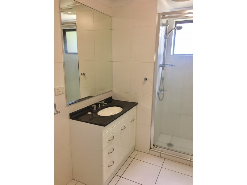 2/18 Foxton Street, Indooroopilly QLD 4068