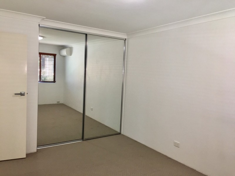 2/18 Foxton Street, Indooroopilly QLD 4068