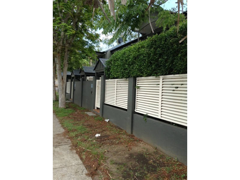 1/24 Manchester Terrace, Taringa QLD 4068