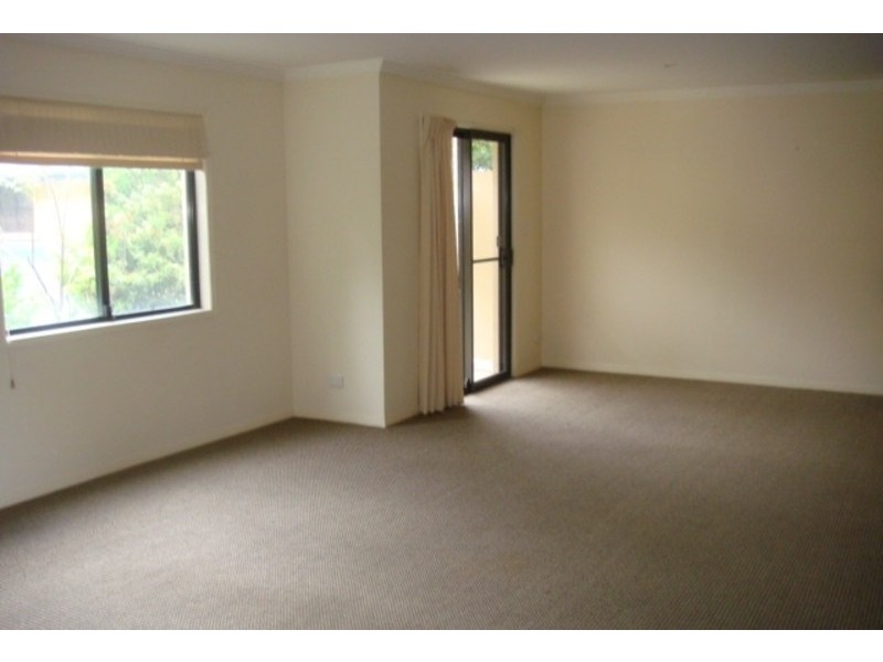 1/24 Manchester Terrace, Taringa QLD 4068