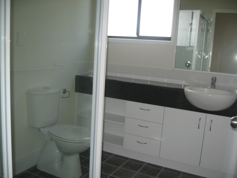 2/61 Bayliss Street, Auchenflower QLD 4066