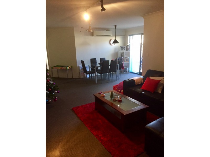 2/116 Clarence Road, Indooroopilly QLD 4068