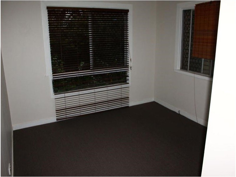 82 White Street, Graceville QLD 4075