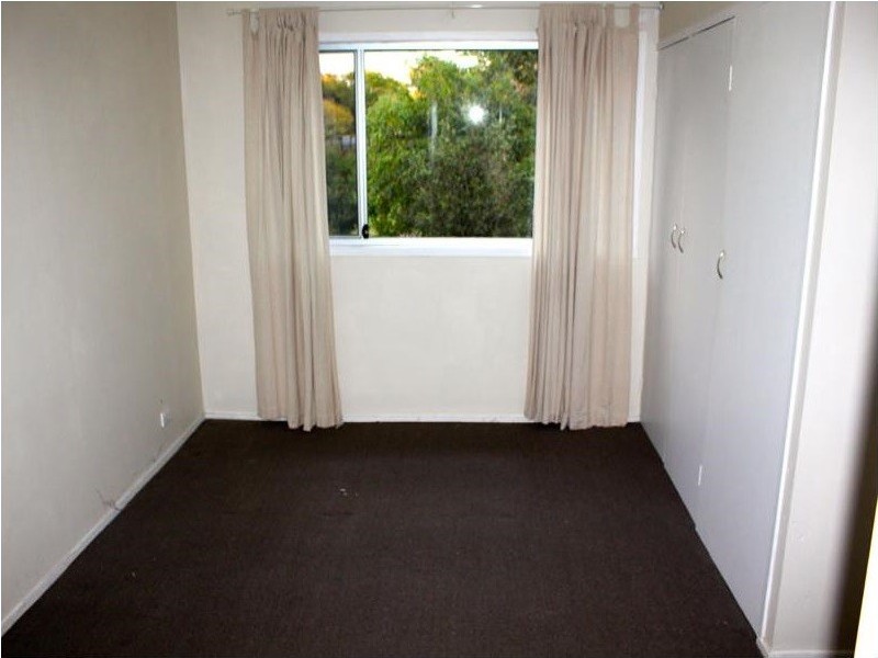 82 White Street, Graceville QLD 4075