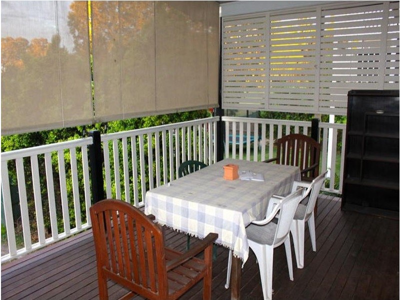 82 White Street, Graceville QLD 4075