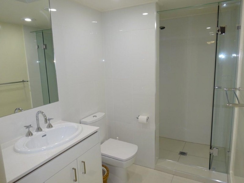 2/15 Riverview Terrace., Indooroopilly QLD 4068