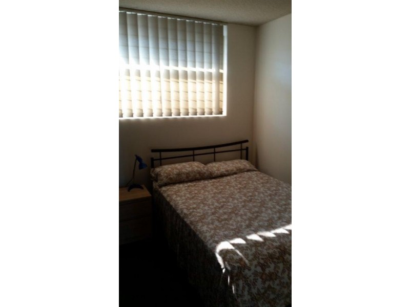 3/208. Carmody Road, St Lucia QLD 4067