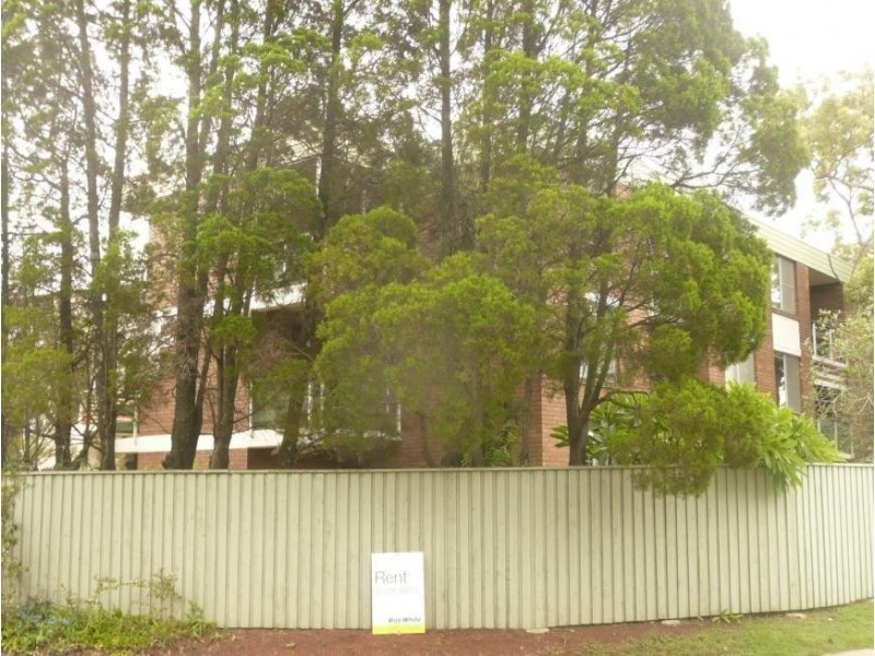 3/208 Carmody Road., St Lucia QLD 4067