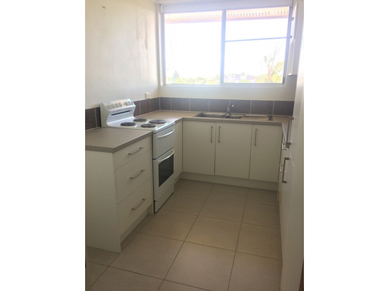 8/53 Clarence Road, Indooroopilly QLD 4068