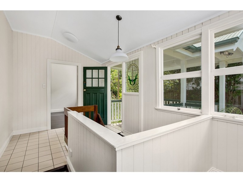 28 Dennis Street., Indooroopilly QLD 4068
