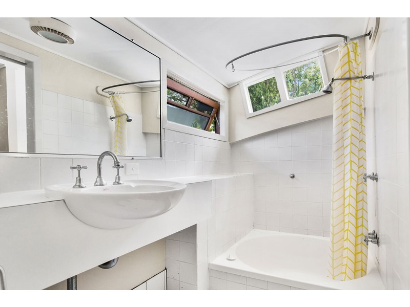 22, Dobell Street, Indooroopilly QLD 4068