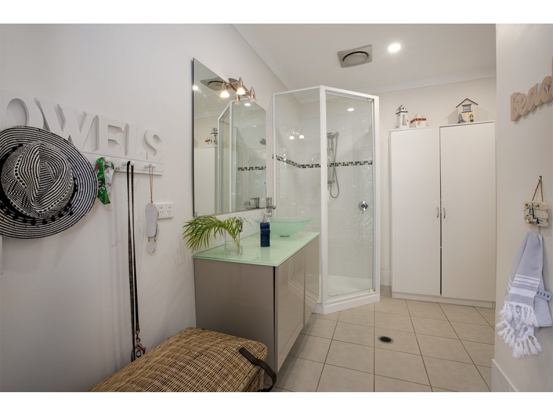 23 Orkney Street, Kenmore QLD 4069