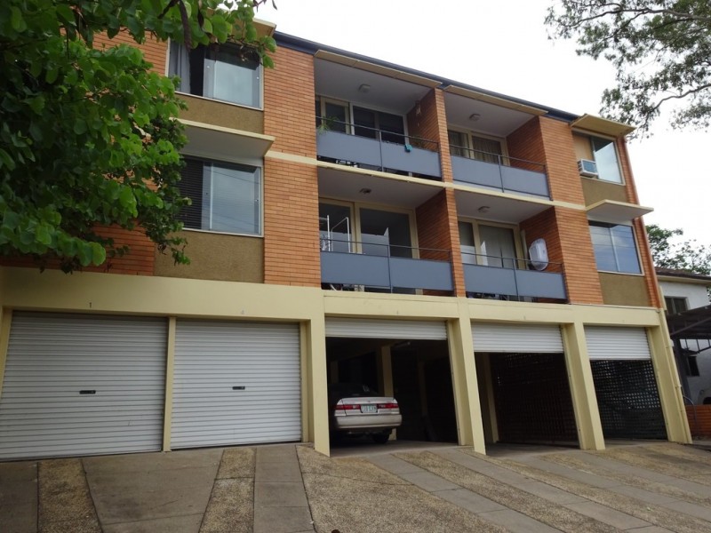 7/5 Sir Fred Schonell Drive, St Lucia QLD 4067
