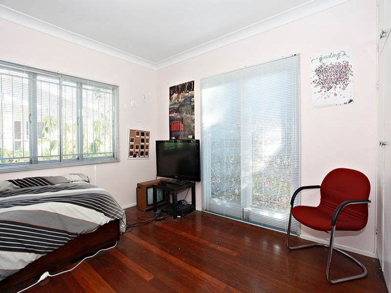 59 Fairley Street, Indooroopilly QLD 4068
