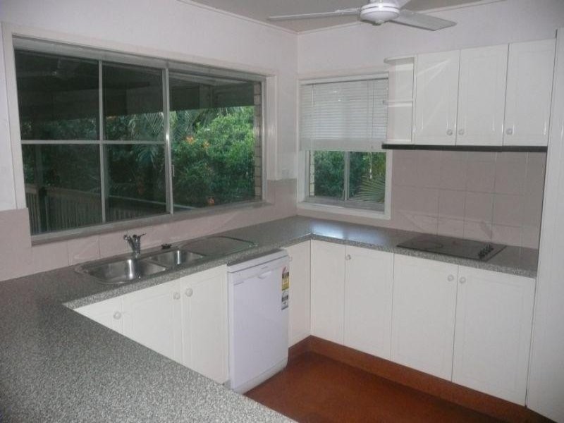 7 Crotty Street, Indooroopilly QLD 4068