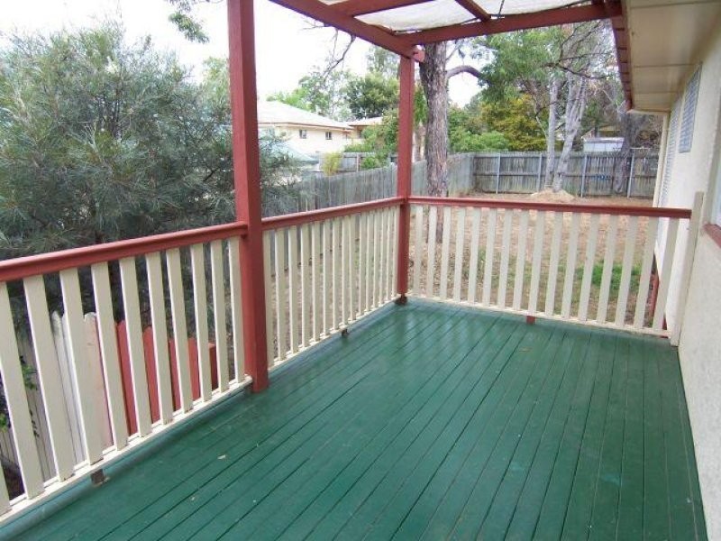 68 Jane Street, Leichhardt QLD 4305