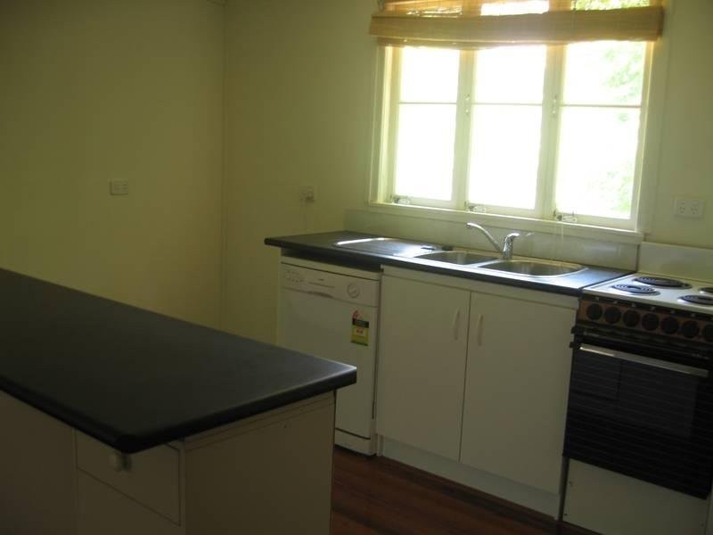 651 Moggill Road, Chapel Hill QLD 4069