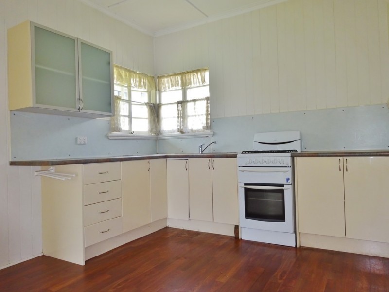 4 Sundridge Street, Taringa QLD 4068