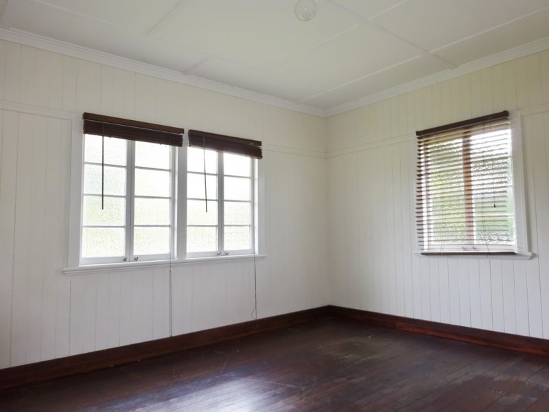 4 Sundridge Street, Taringa QLD 4068