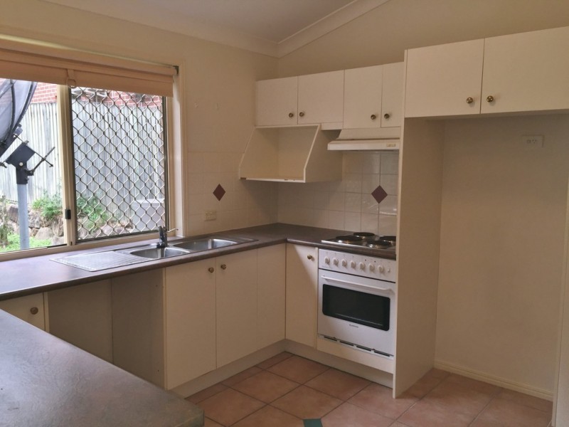 16 Rennie Street, Indooroopilly QLD 4068