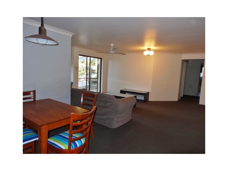 3/5 Grosvenor Road, Indooroopilly QLD 4068