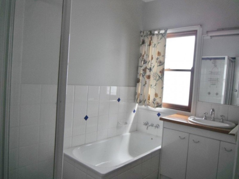 112. Jerrang street, Indooroopilly QLD 4068