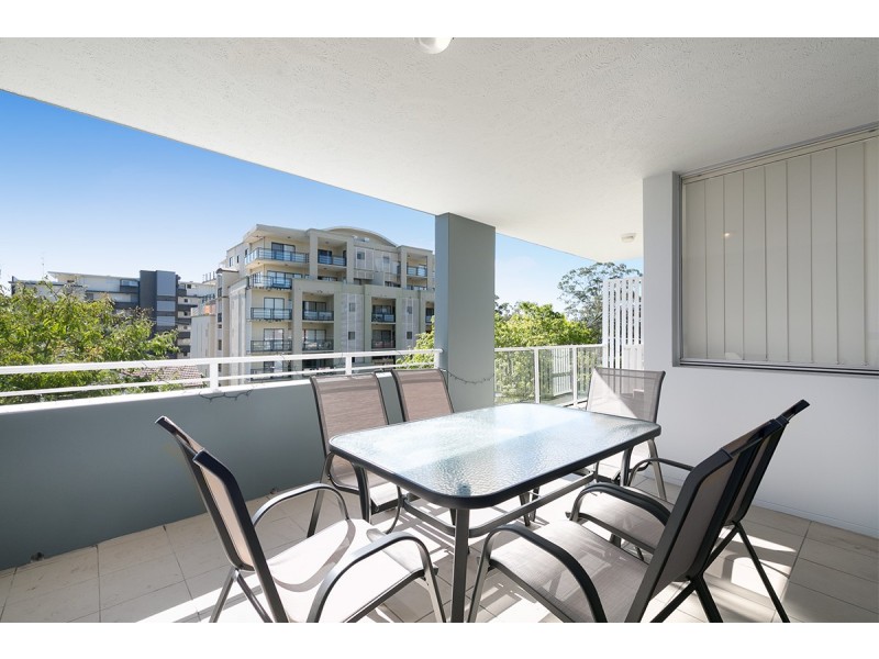 4/16 Grosvenor Road, Indooroopilly QLD 4068