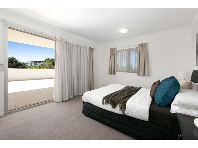 87/95 Clarence Road, Indooroopilly QLD 4068