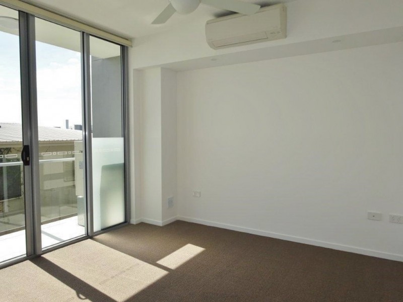 5./16 Kings Road, Taringa QLD 4068