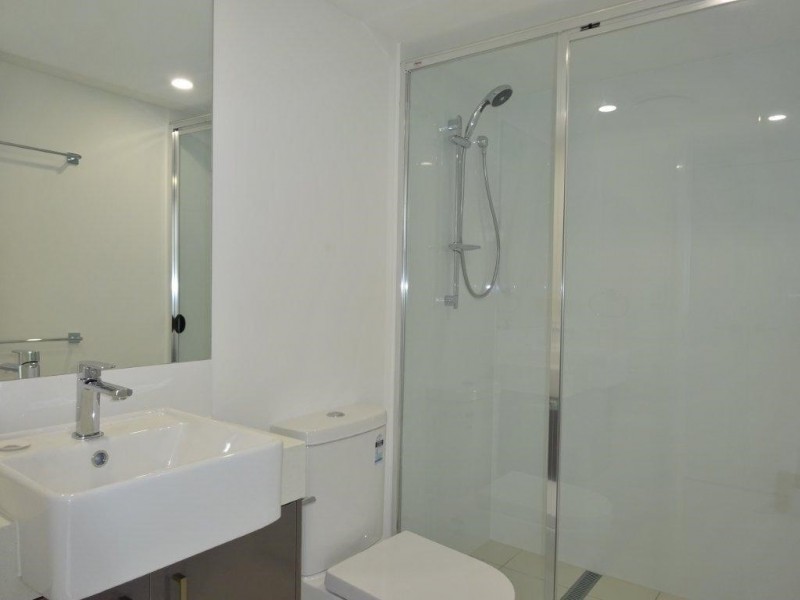 5./16 Kings Road, Taringa QLD 4068