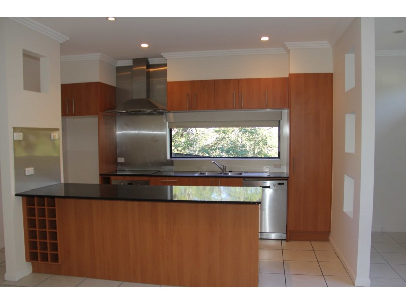 42 Foxton Street., Indooroopilly QLD 4068