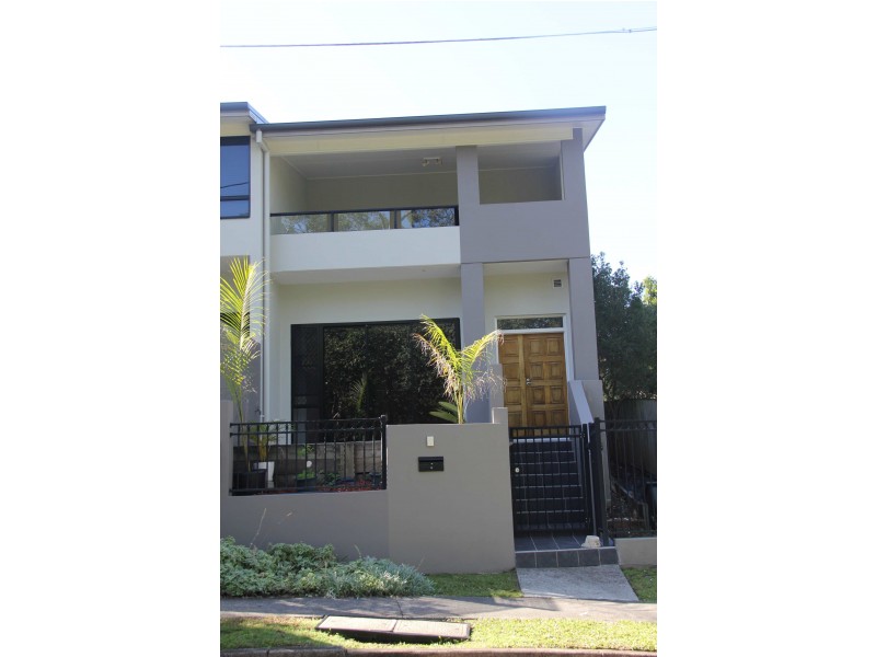 42 Foxton Street., Indooroopilly QLD 4068