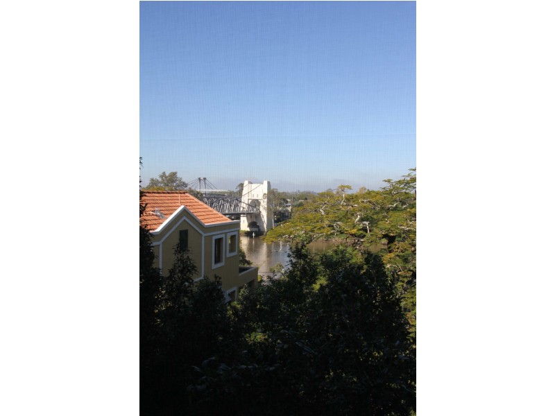 42 Foxton Street., Indooroopilly QLD 4068