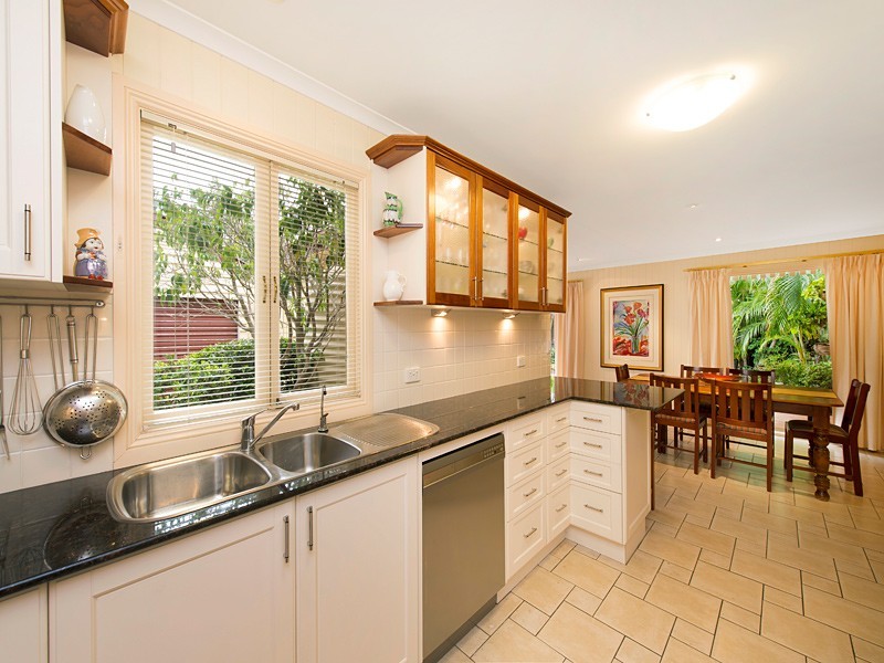 25. Evadne Street, Graceville QLD 4075