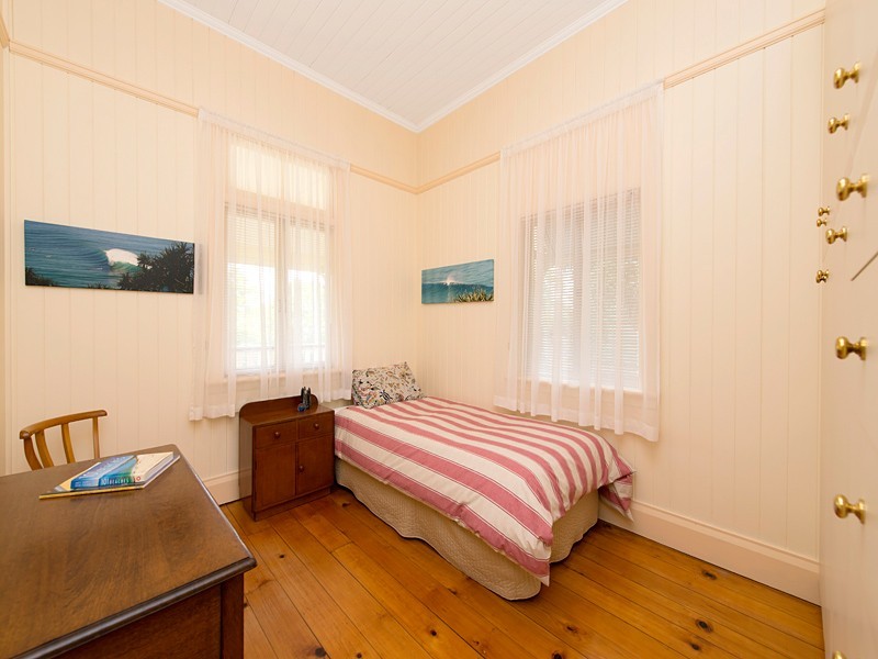 25. Evadne Street, Graceville QLD 4075