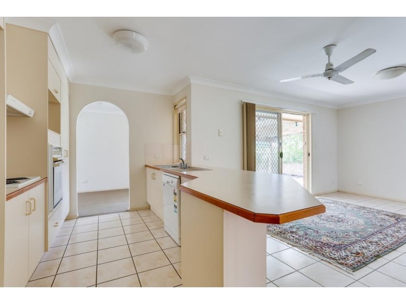 16 Peppertree Street, Sinnamon Park QLD 4073
