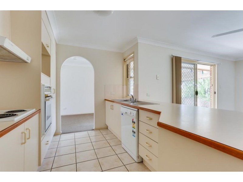 16 Peppertree Street, Sinnamon Park QLD 4073