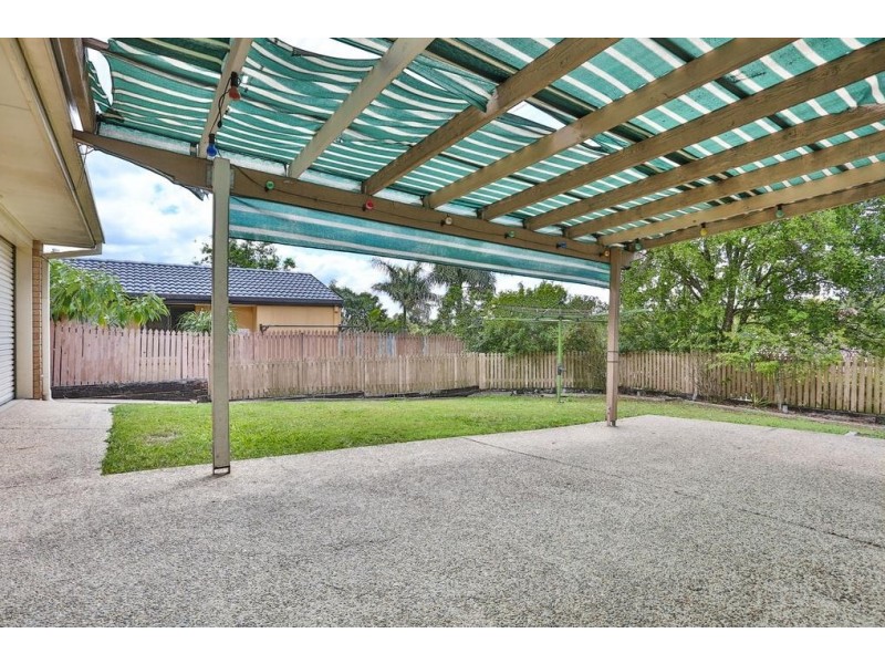 16 Peppertree Street, Sinnamon Park QLD 4073