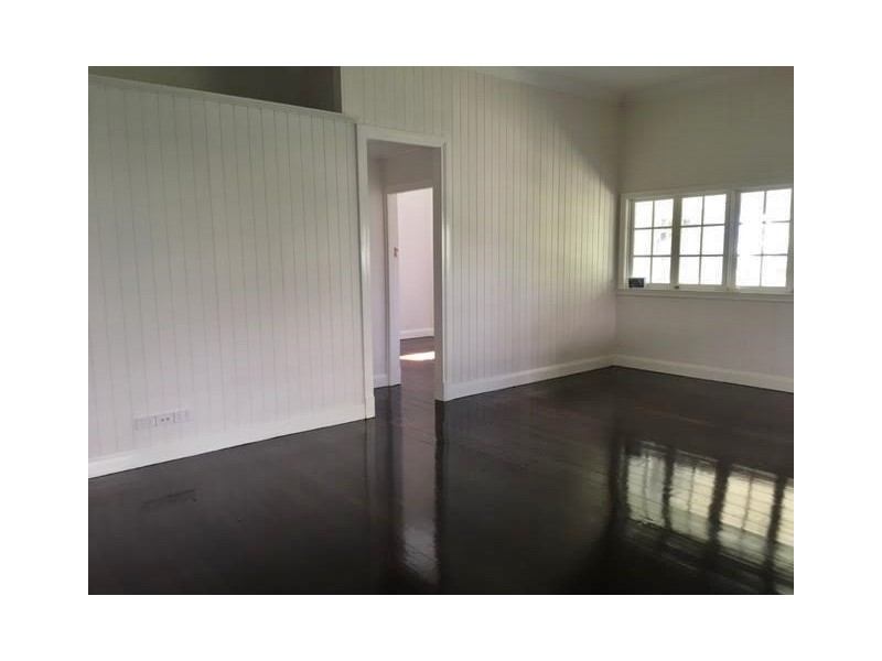 28. Dennis street, Indooroopilly QLD 4068