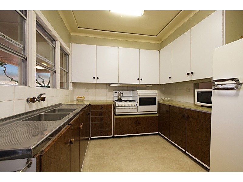 134 Harts Road, Indooroopilly QLD 4068