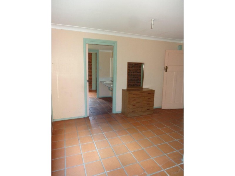 18 Usher Street, Indooroopilly QLD 4068