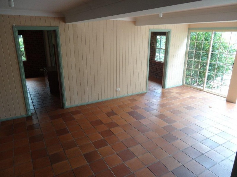 18 Usher Street, Indooroopilly QLD 4068