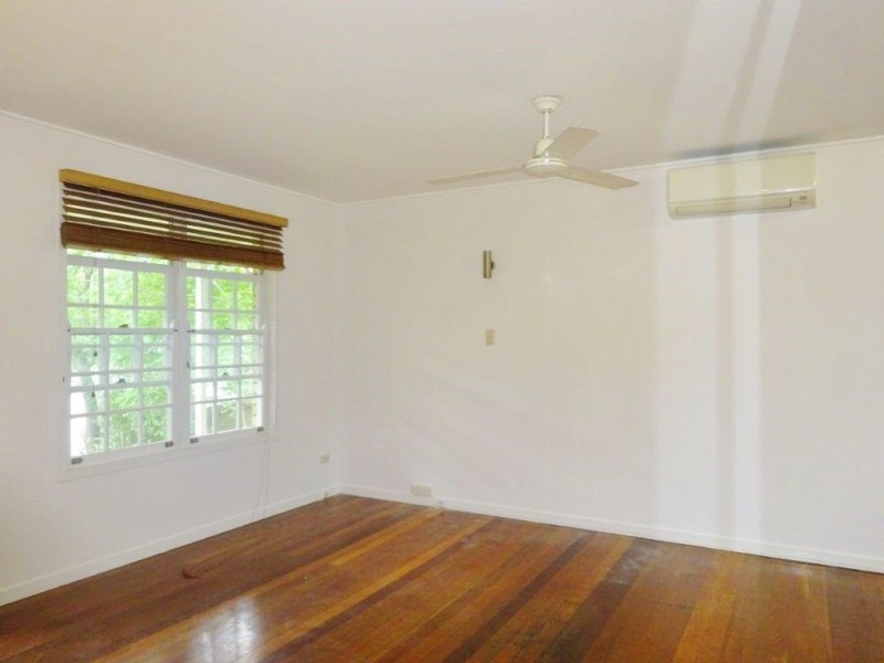 12 Burns Street, Indooroopilly QLD 4068